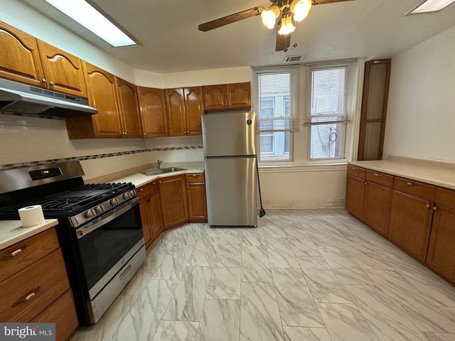 705 S 6TH ST, Philadelphia, PA 19147