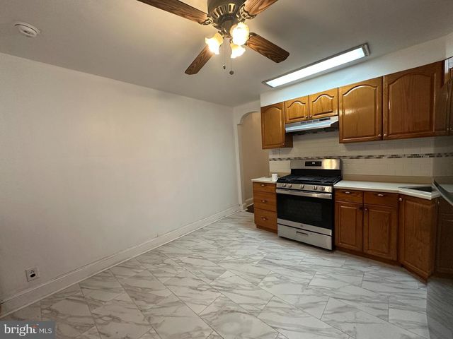 705 S 6TH ST, Philadelphia, PA 19147