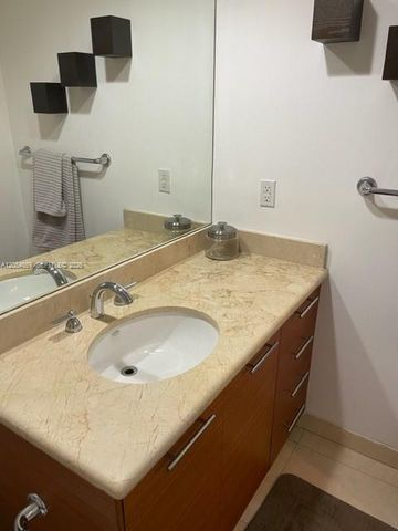 50 Biscayne Boulevard 3109, Miami, FL 33132