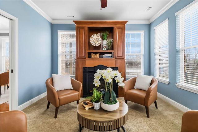 3816 N 2nd Place, Rogers, AR 72756