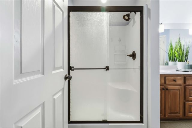 3816 N 2nd Place, Rogers, AR 72756