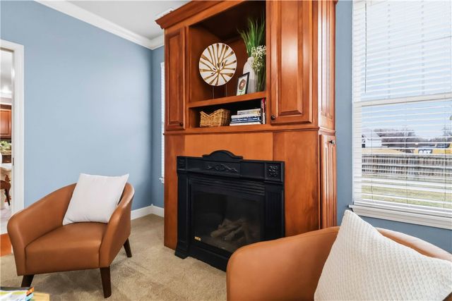 3816 N 2nd Place, Rogers, AR 72756