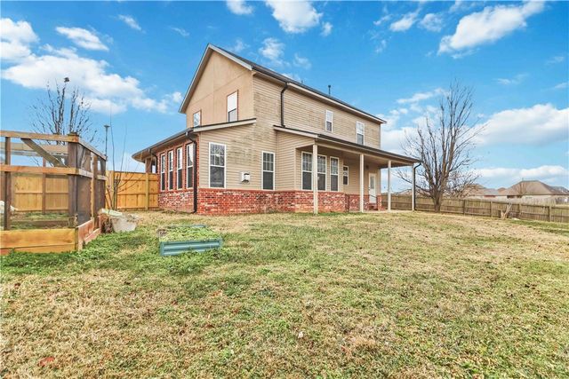 3816 N 2nd Place, Rogers, AR 72756