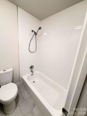 9037 J M Keynes Drive, Charlotte, NC 28262