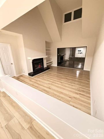 9037 J M Keynes Drive, Charlotte, NC 28262