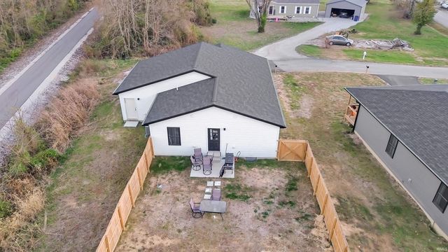 503 College Avenue, Mitchell, IN 47446