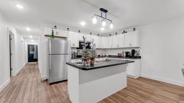 503 College Avenue, Mitchell, IN 47446