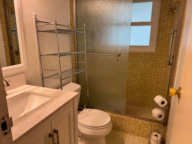 1035 COUNTRY CLUB Drive 303, Margate, FL 33063