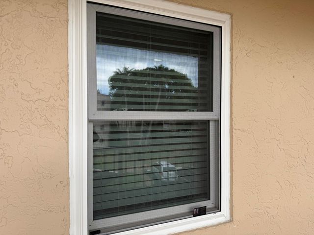 1035 COUNTRY CLUB Drive 303, Margate, FL 33063
