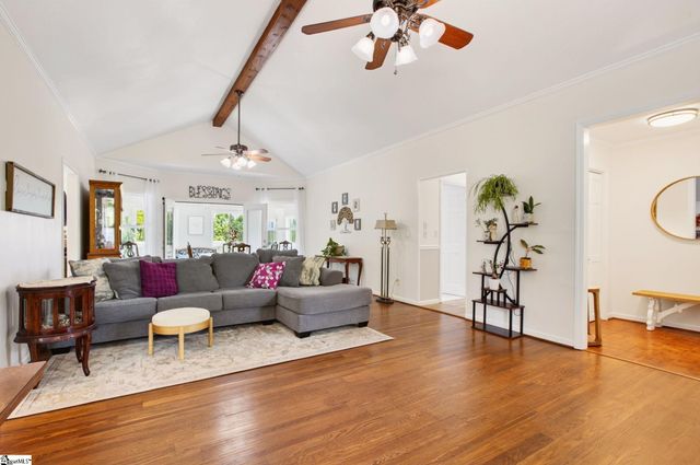 300 Chastain Hill Road, Taylors, SC 29687