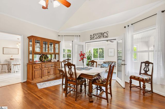 300 Chastain Hill Road, Taylors, SC 29687