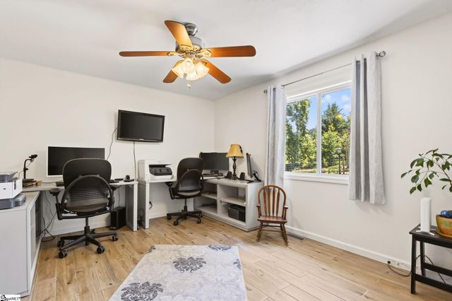 300 Chastain Hill Road, Taylors, SC 29687