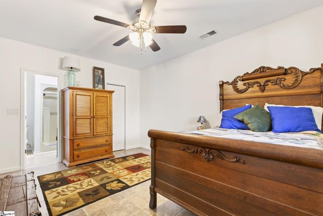 300 Chastain Hill Road, Taylors, SC 29687