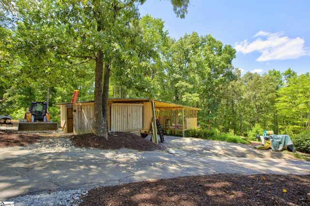 300 Chastain Hill Road, Taylors, SC 29687