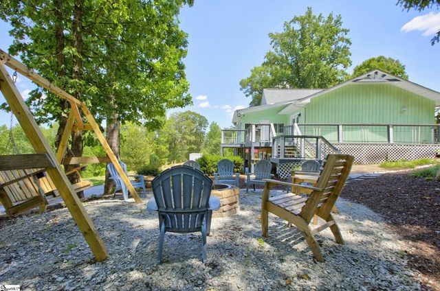 300 Chastain Hill Road, Taylors, SC 29687