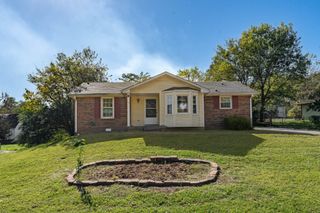 602 Bay Ln, Clarksville, TN 37042