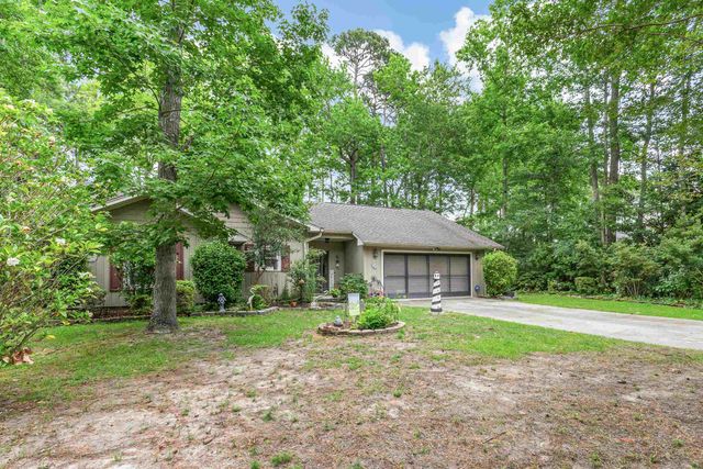 5 Topsail Ct., Carolina Shores, NC 28467