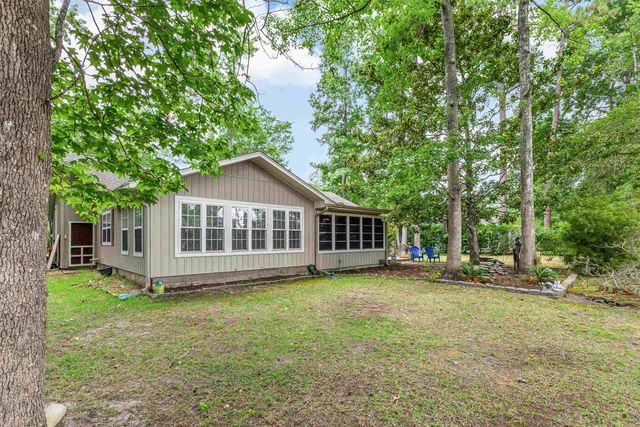 5 Topsail Ct., Carolina Shores, NC 28467