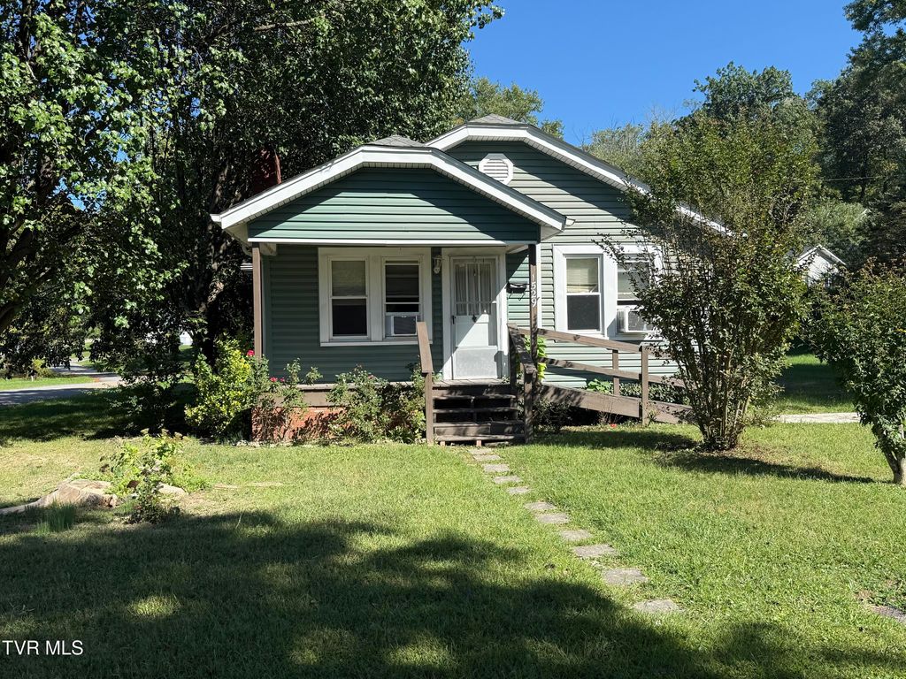 1529 Central Street, Kingsport, TN 37660