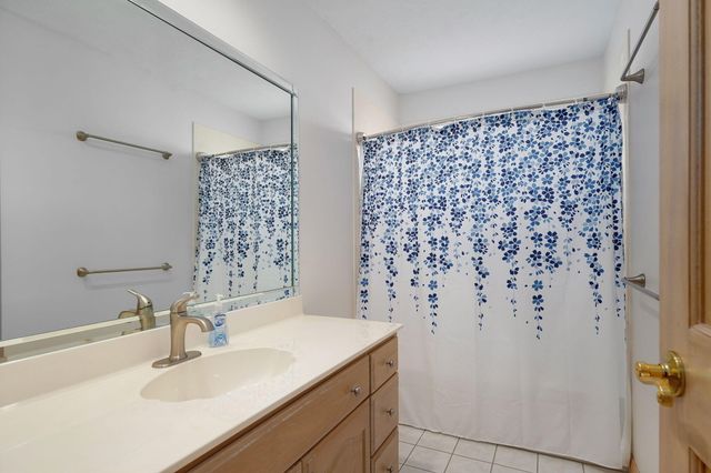 2705 E Shady Glen Drive, Springfield, MO 65804