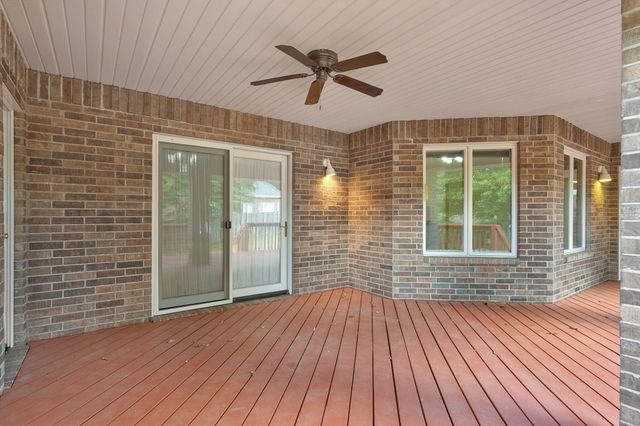 2705 E Shady Glen Drive, Springfield, MO 65804