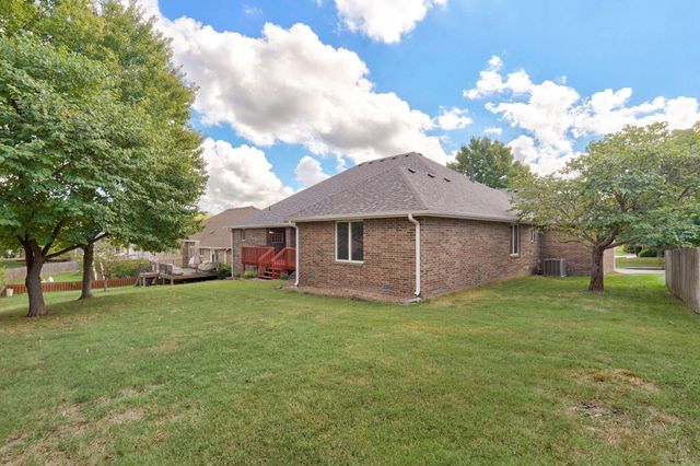 2705 E Shady Glen Drive, Springfield, MO 65804