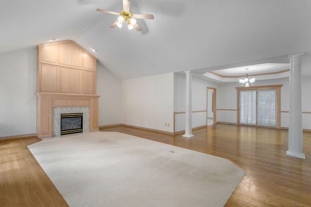 2705 E Shady Glen Drive, Springfield, MO 65804