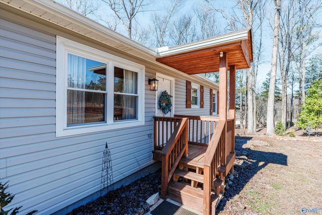 290 Cedar Crest Drive, Huntsville, AL 35806