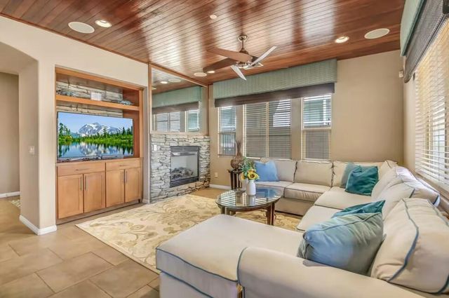 43157 Armonia Court, Indio, CA 92203