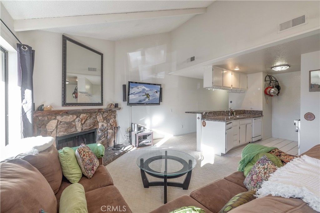 760 Blue Jay Road 34, Big Bear Lake, CA 92315