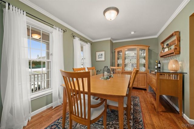 8 Waterford Lane, New Hartford, NY 13413