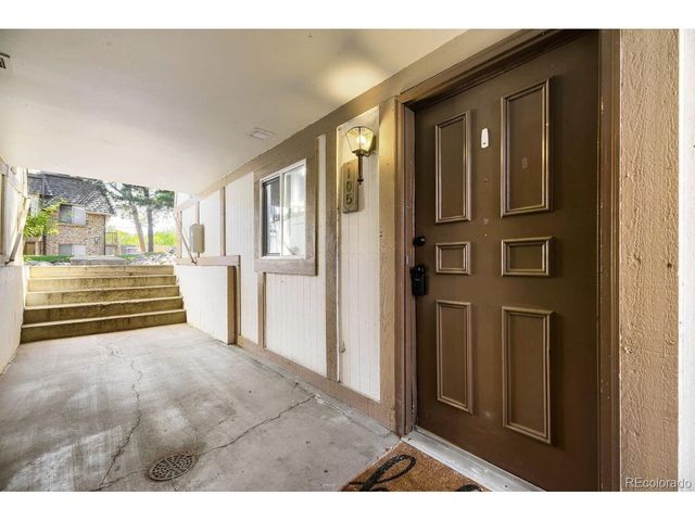 2190 S Holly St 105, Denver, CO 80222