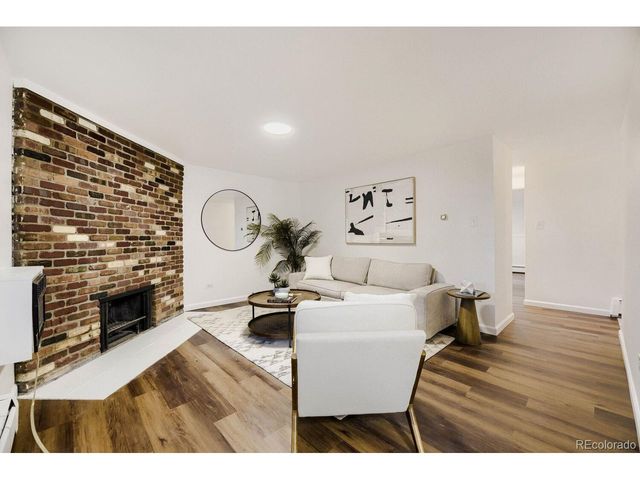 2190 S Holly St 105, Denver, CO 80222
