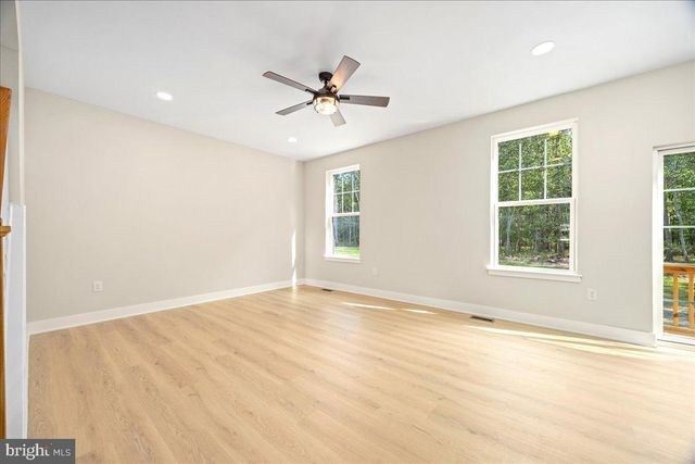 104 BLUE ANCHOR, Sicklerville, NJ 08081
