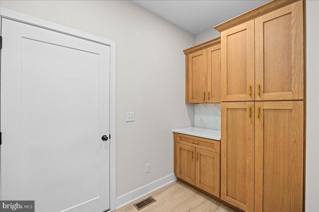 104 BLUE ANCHOR, Sicklerville, NJ 08081