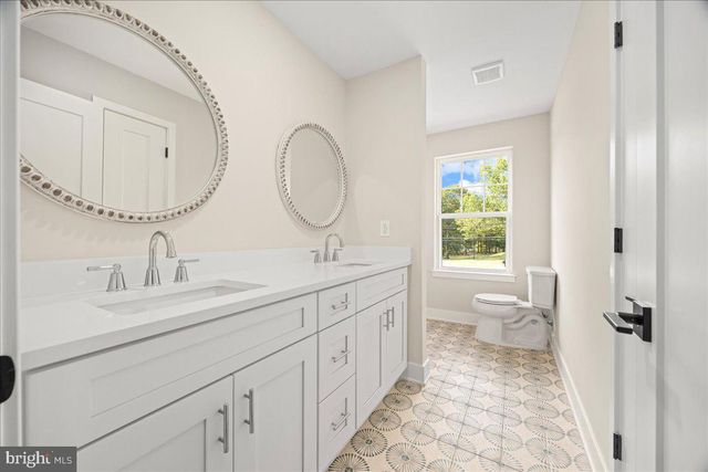 104 BLUE ANCHOR, Sicklerville, NJ 08081
