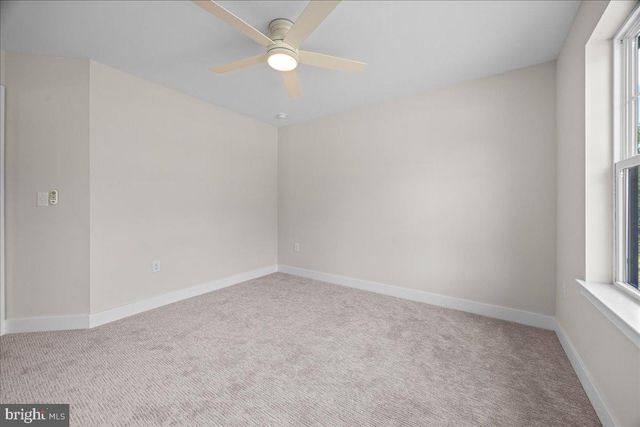 104 BLUE ANCHOR, Sicklerville, NJ 08081