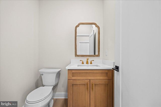104 BLUE ANCHOR, Sicklerville, NJ 08081
