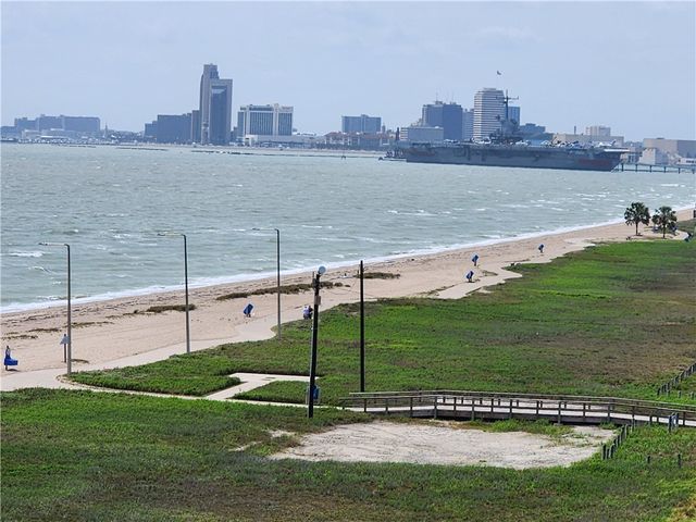 202 Reef Ave, Corpus Christi, TX 78402
