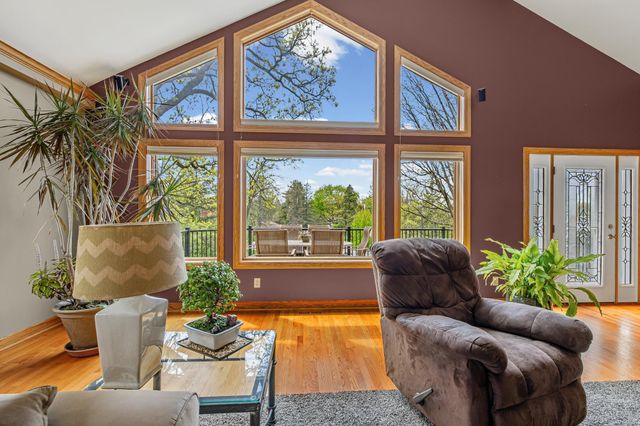 3419 Shady Oak Road, Minnetonka, MN 55305