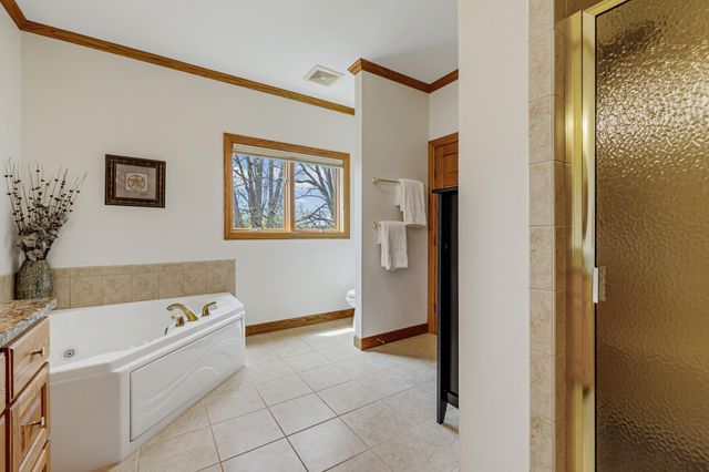 3419 Shady Oak Road, Minnetonka, MN 55305