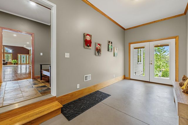 3419 Shady Oak Road, Minnetonka, MN 55305
