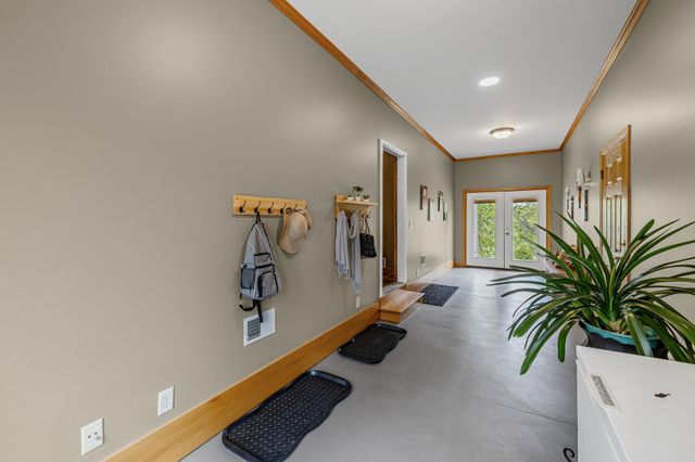 3419 Shady Oak Road, Minnetonka, MN 55305