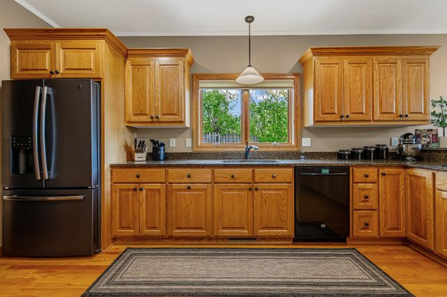 3419 Shady Oak Road, Minnetonka, MN 55305