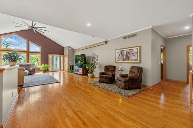 3419 Shady Oak Road, Minnetonka, MN 55305