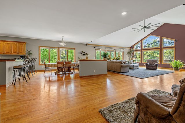 3419 Shady Oak Road, Minnetonka, MN 55305