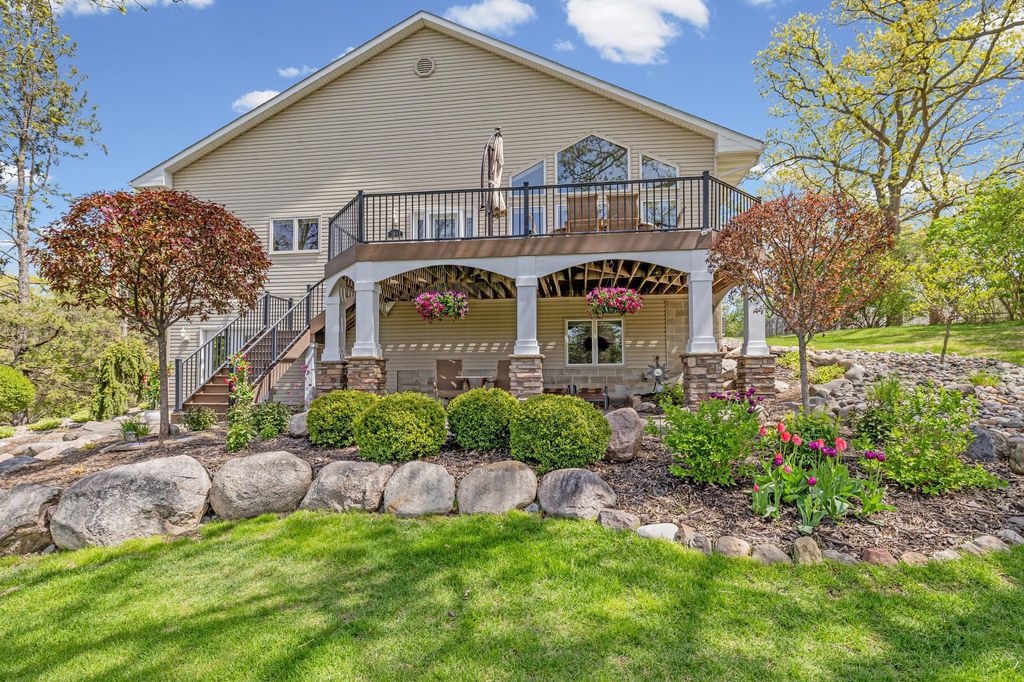3419 Shady Oak Road, Minnetonka, MN 55305