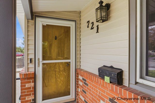 721 SHOSHONI ST, Cheyenne, WY 82009