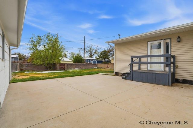 721 SHOSHONI ST, Cheyenne, WY 82009