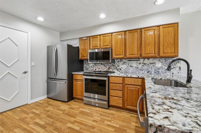 13415 W 73rd Avenue, Arvada, CO 80005